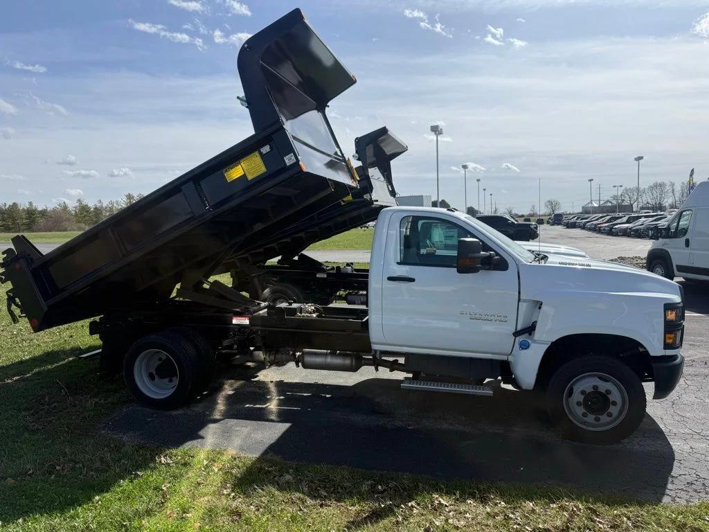 chevrolet silverado 4500 medium duty chassis cab 2022 1HTKHPVK4NH555372 image chevrolet silverado 4500 medium duty chassis cab 2022 1HTKHPVK4NH555372 image